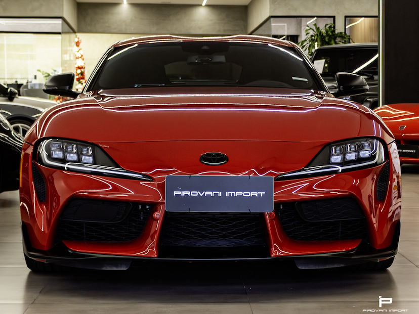 Foto do veículo TOYOTA SUPRA 3.0 I6 TURBO GASOLINA PREMIUM AUTOMÁTICO 2023 4.900 KM 900.000,00