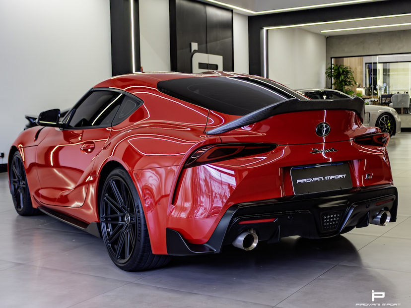 Foto do veículo TOYOTA SUPRA 3.0 I6 TURBO GASOLINA PREMIUM AUTOMÁTICO 2023 4.900 KM 900.000,00