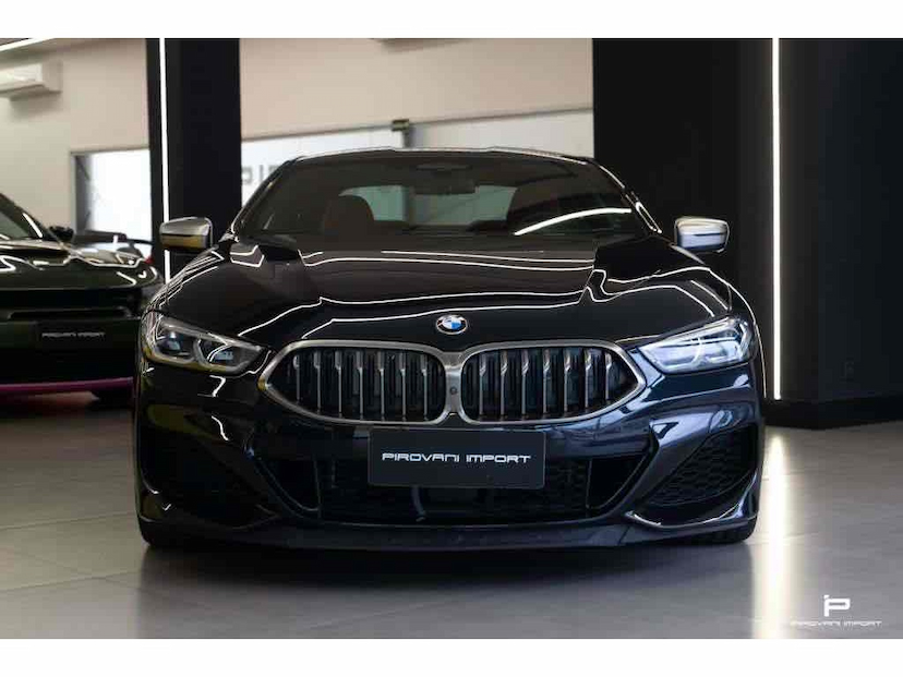 Foto do veículo BMW M 850I 4.4 V8 TWINPOWER GASOLINA XDRIVE STEPTRONIC 2019 17.000 KM 529.000,00