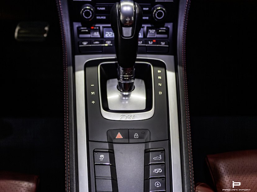 Foto do veículo PORSCHE 718 2.0 16V H4 GASOLINA CAYMAN PDK 2023 81.000 KM 429.000,00