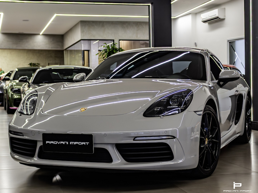 Foto do veículo PORSCHE 718 2.0 16V H4 GASOLINA CAYMAN PDK 2023 81.000 KM 429.000,00