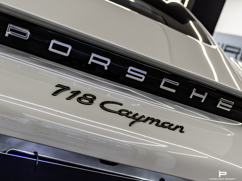 Foto do veículo PORSCHE 718 2.0 16V H4 GASOLINA CAYMAN PDK 2023 81.000 KM 429.000,00