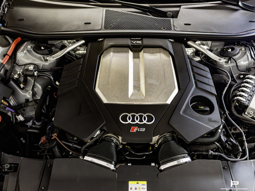 Foto do veículo AUDI RS6 4.0 AVANT V8 TWINTURBO MHEV TIPTRONIC 2021 15.000 KM 959.000,00