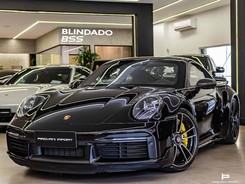 Foto do veículo PORSCHE 911 3.8 24V H6 GASOLINA TURBO PDK 2023 5.000 KM 1.380.000,00