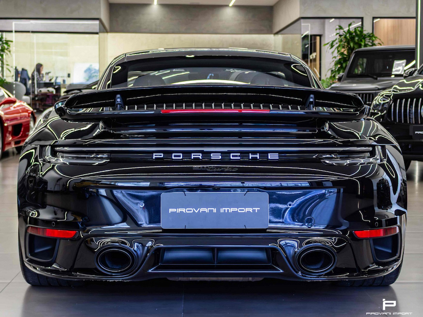 Foto do veículo PORSCHE 911 3.8 24V H6 GASOLINA TURBO PDK 2023 5.000 KM 1.380.000,00