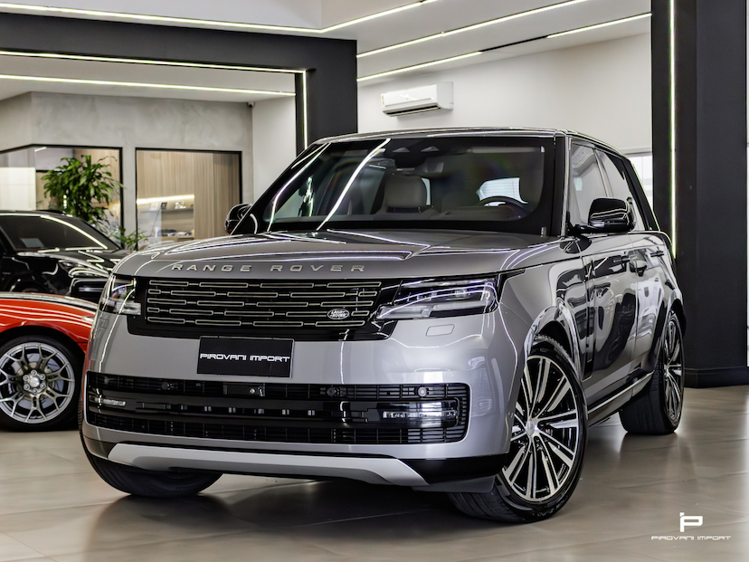 Foto do veículo LAND ROVER RANGE ROVER 3.0 P510E PHEV HSE AWD AUTOMÁTICO 2023 14.000 KM 1.100.000,00