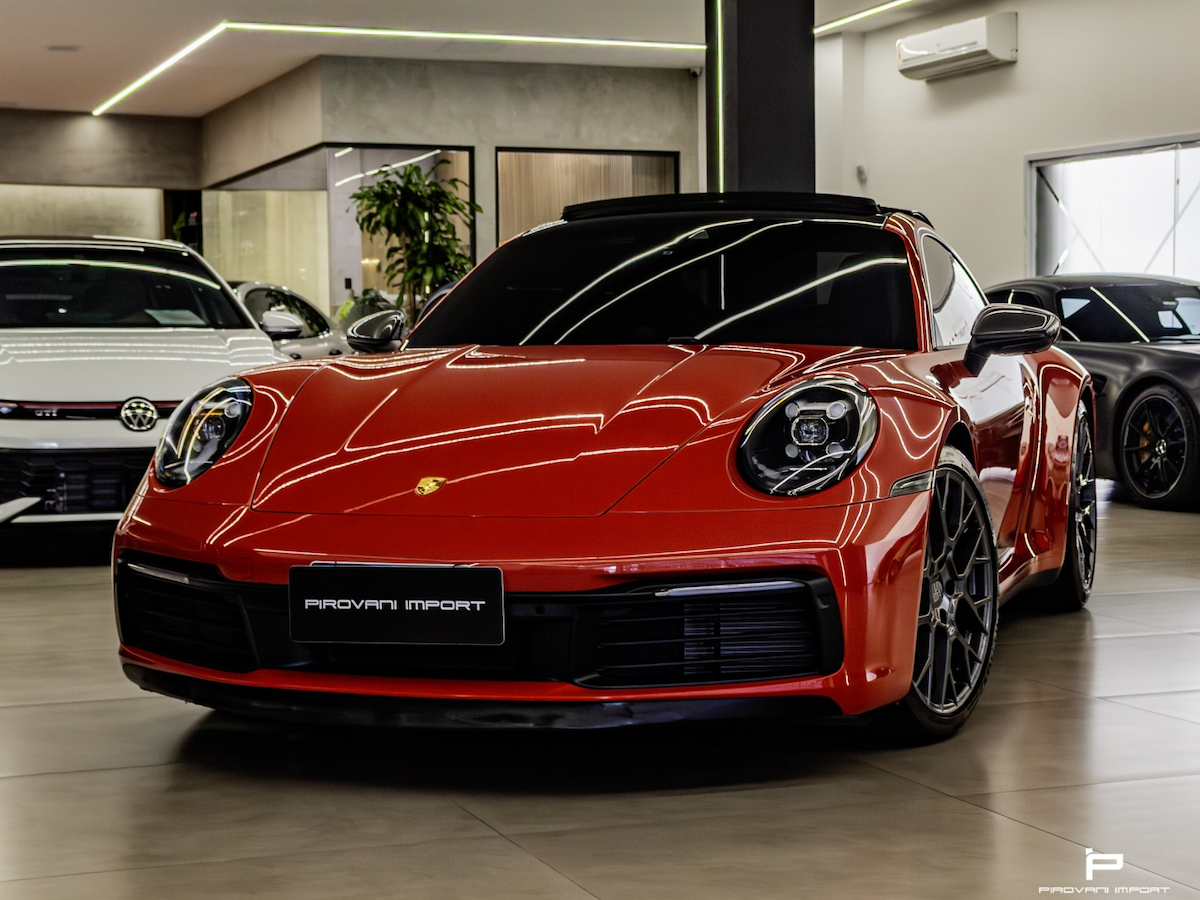 Foto do veículo PORSCHE 911 3.0 24V H6 GASOLINA CARRERA T AUTOMATICO 2024/2024 6.000 KM R$ 829.000,00