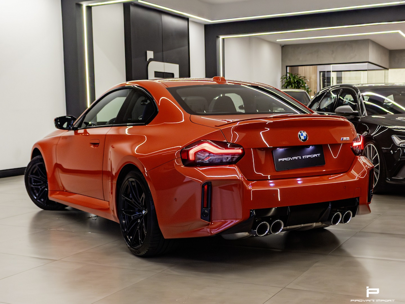 Foto do veículo BMW M2 3.0 I6 TWNTURBO GASOLINA COUPÉ M STEPTRONIC 2024 1.050 KM 600.000,00