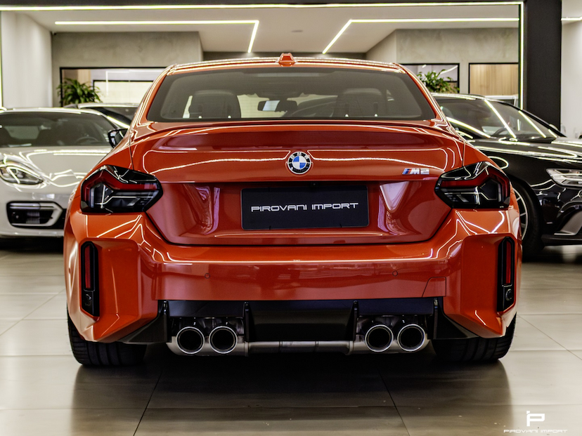 Foto do veículo BMW M2 3.0 I6 TWNTURBO GASOLINA COUPÉ M STEPTRONIC 2024 1.050 KM 600.000,00