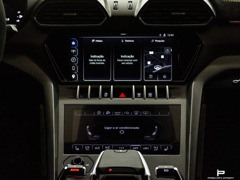 Foto do veículo LAMBORGHINI URUS 4.0 V8 TURBO GASOLINA PERFORMANTE AUTOMÁTICO 2024 8.500 KM 3.650.000,00