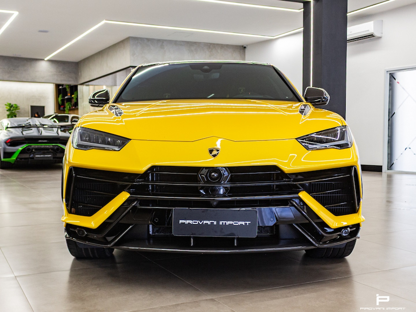 Foto do veículo LAMBORGHINI URUS 4.0 V8 TURBO GASOLINA PERFORMANTE AUTOMÁTICO 2024 8.500 KM 3.650.000,00