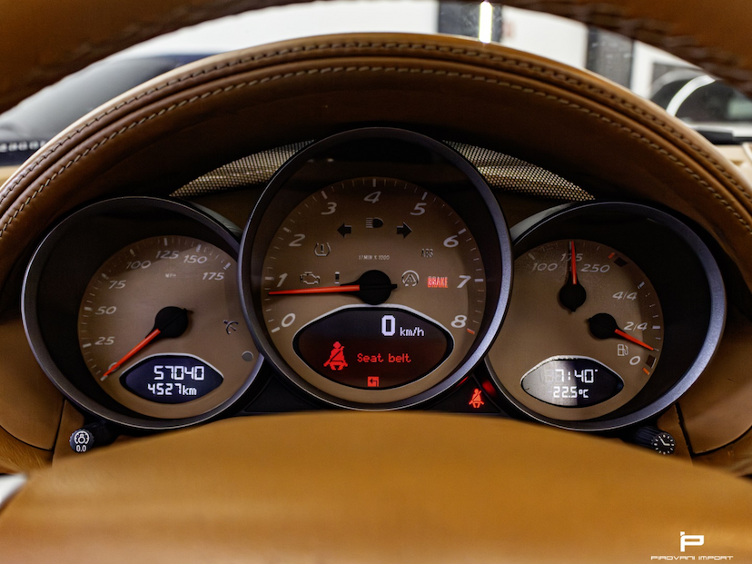Foto do veículo PORSCHE BOXSTER 2.7 I6 24V GASOLINA 2P MANUAL 2008 57.000 KM 0,00