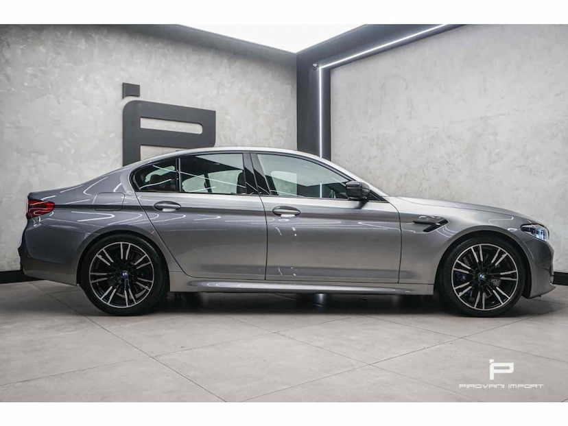 Foto do veículo BMW M5 4.4 V8 TWIN POWER M XDRIVE STEPTRONIC 2020 27.000 KM 530.000,00