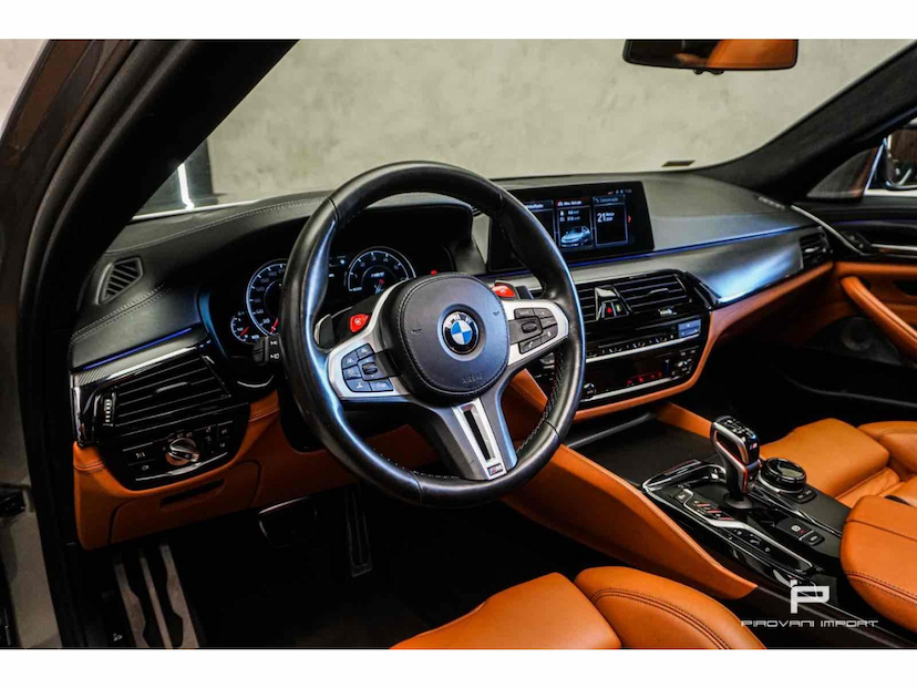 Foto do veículo BMW M5 4.4 V8 TWIN POWER M XDRIVE STEPTRONIC 2020 27.000 KM 530.000,00