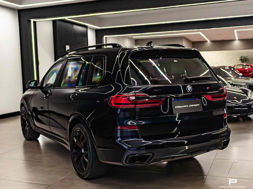 Foto do veículo BMW X7 4.4 V8 GASOLINA M SPORT XDRIVE50I STEPTRONIC 2020 47.000 KM 509.000,00