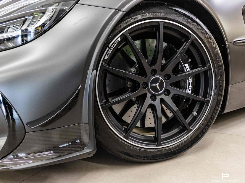 Foto do veículo MERCEDES-BENZ AMG GT 4.0 V8 TURBO GASOLINA BLACK SERIES 7G-DCT 2021 2.200 KM 3.800.000,00