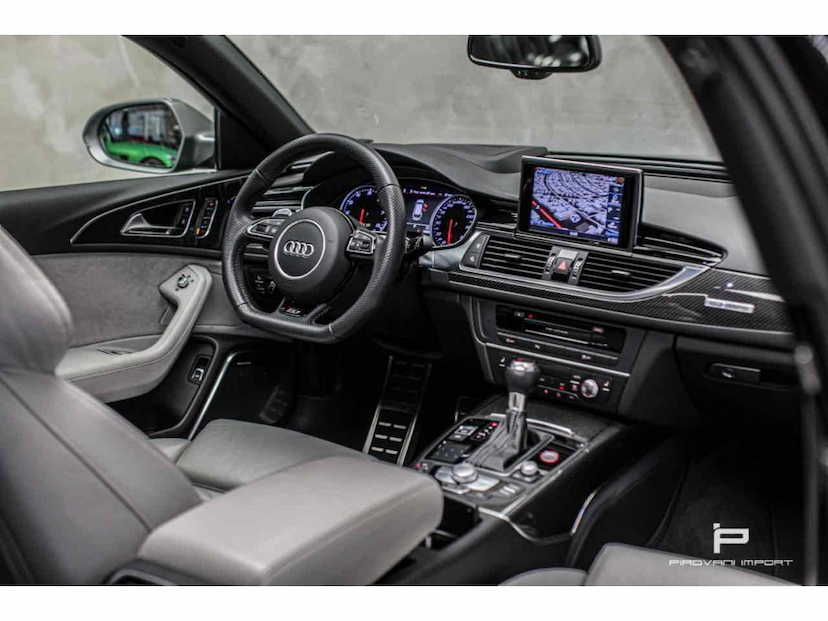Foto do veículo AUDI RS6 4.0 AVANT V8 32V BI-TURBO GASOLINA 4P TIPTRONIC 2018 14.000 KM 530.000,00