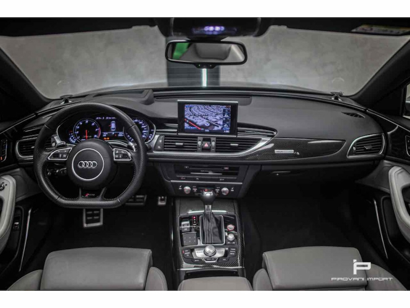 Foto do veículo AUDI RS6 4.0 AVANT V8 32V BI-TURBO GASOLINA 4P TIPTRONIC 2018 14.000 KM 530.000,00