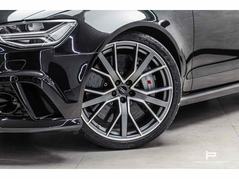 Foto do veículo AUDI RS6 4.0 AVANT V8 32V BI-TURBO GASOLINA 4P TIPTRONIC 2018 14.000 KM 530.000,00