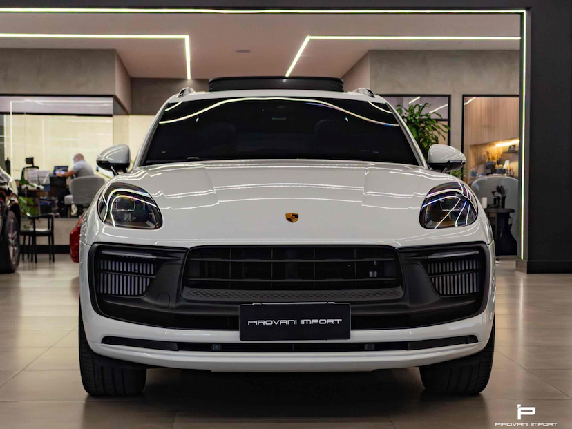 Foto do veículo PORSCHE MACAN 2.9 V6 BITURBO GASOLINA GTS PDK 2023 15.000 KM 625.000,00