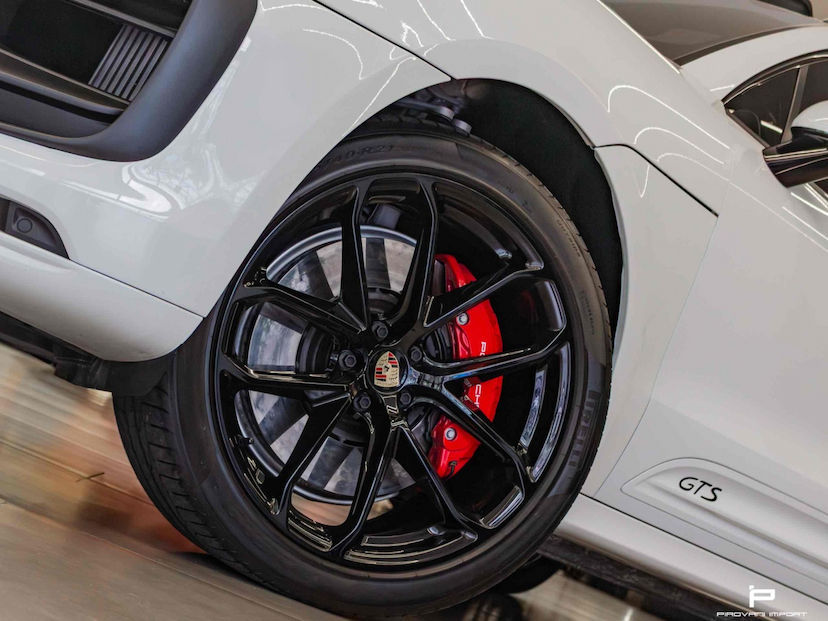 Foto do veículo PORSCHE MACAN 2.9 V6 BITURBO GASOLINA GTS PDK 2023 15.000 KM 625.000,00