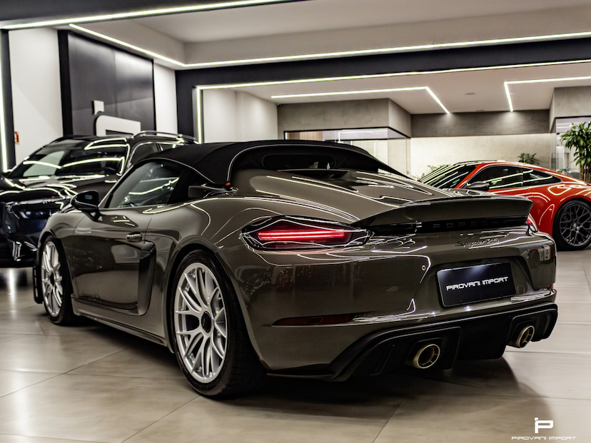Foto do veículo PORSCHE 718 4.0 H6 GASOLINA SPYDER RS PDK 2024 1.276 KM 2.299.000,00
