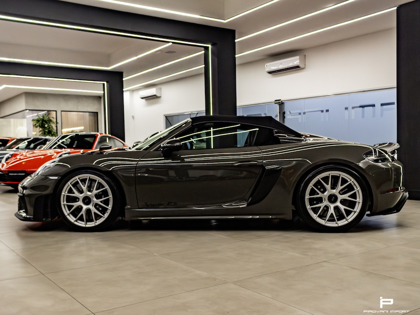 Foto do veículo PORSCHE 718 4.0 H6 GASOLINA SPYDER RS PDK 2024 1.276 KM 2.299.000,00