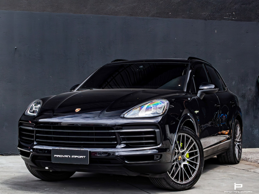 Foto do veículo PORSCHE CAYENNE 3.0 V6 E-HYBRID AWD TIPTRONIC S 2020 57.000 KM 419.000,00