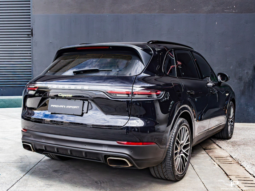 Foto do veículo PORSCHE CAYENNE 3.0 V6 E-HYBRID AWD TIPTRONIC S 2020 57.000 KM 419.000,00