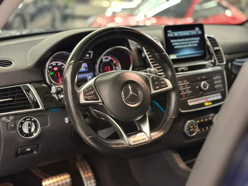 Foto do veículo MERCEDES-BENZ GLS 63 AMG 5.5 V8 TURBO GASOLINA 4MATIC 7G-TRONIC 2018 85.000 KM 480.000,00