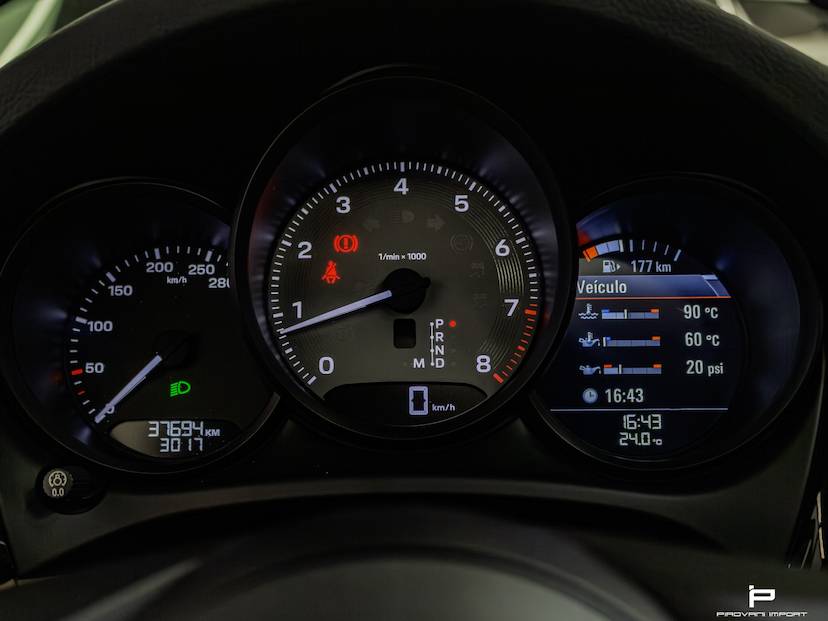 Foto do veículo PORSCHE MACAN 2.9 V6 BITURBO GASOLINA S PDK 2022 37.800 KM 399.000,00