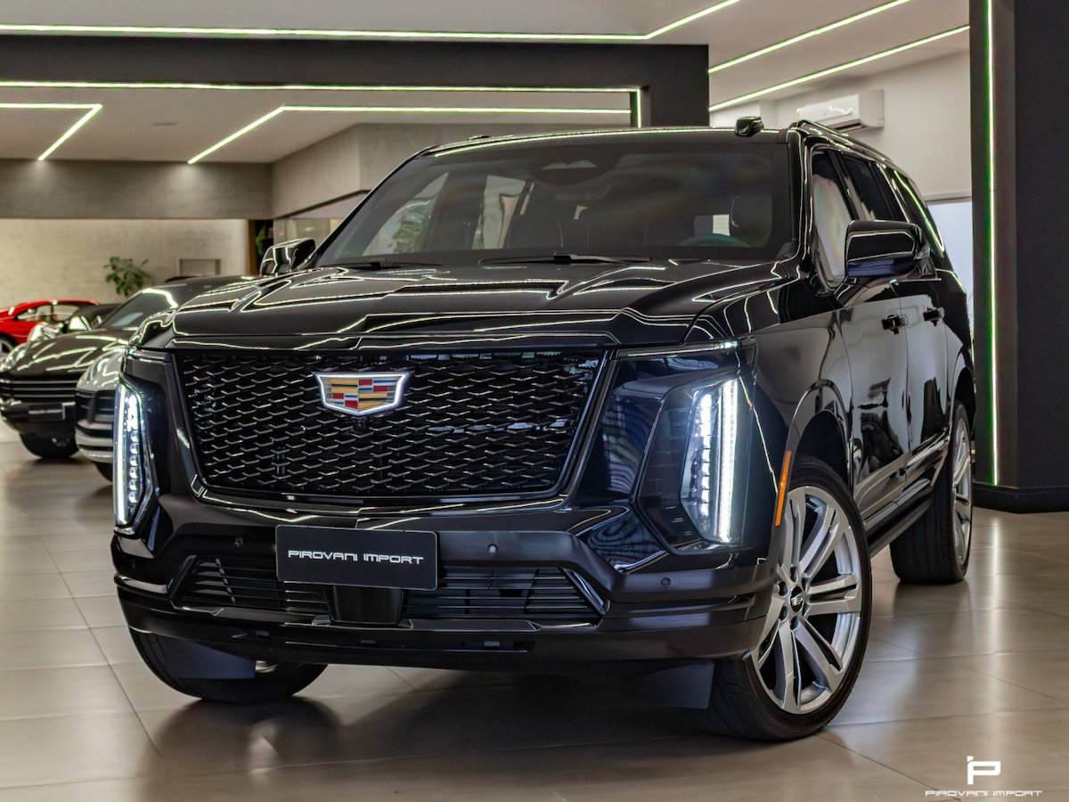 Foto do veículo CADILLAC ESCALADE 6.2 V8 GASOLINA ESV SPORT 4WD AUTOMÁTICO 2025/2026 70 KM R$ 2.500.000,00