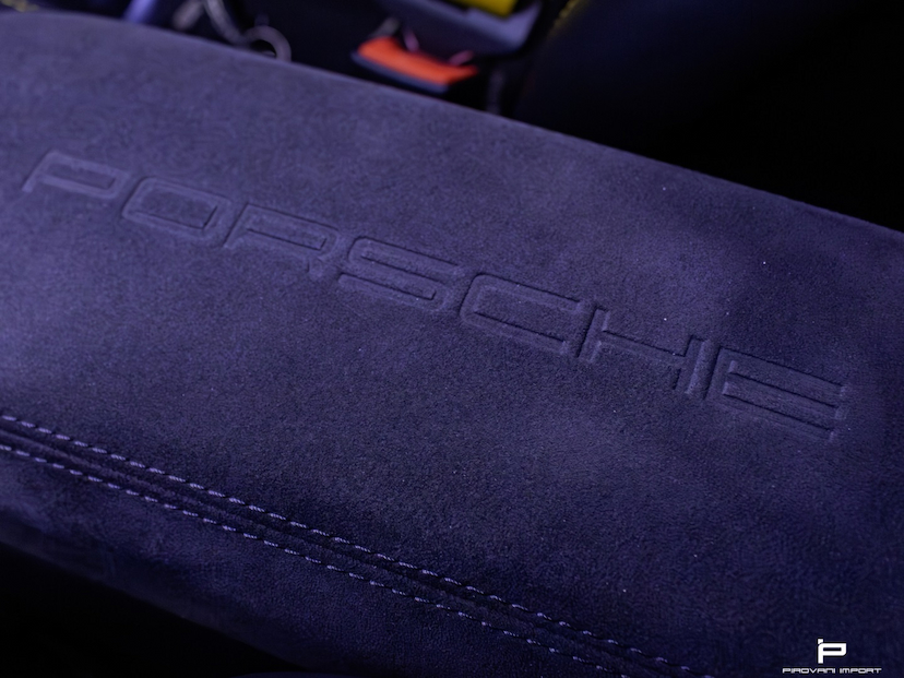 Foto do veículo PORSCHE 911 3.8 24V H6 GASOLINA TURBO S PDK 2019 19.000 KM 1.280.000,00