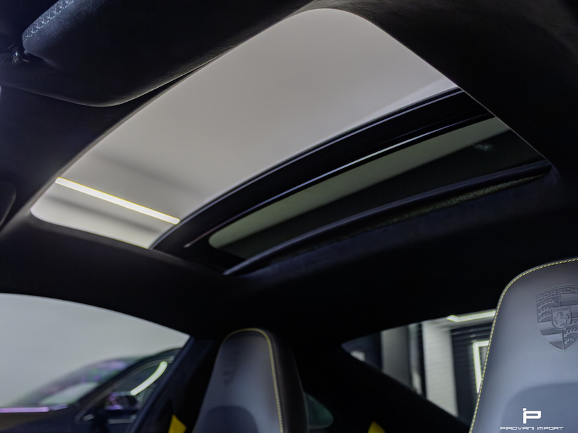 Foto do veículo PORSCHE 911 3.8 24V H6 GASOLINA TURBO S PDK 2019 19.000 KM 1.280.000,00