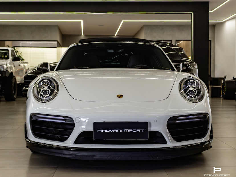 Foto do veículo PORSCHE 911 3.8 24V H6 GASOLINA TURBO S PDK 2019 19.000 KM 1.280.000,00