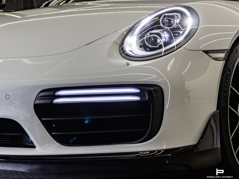 Foto do veículo PORSCHE 911 3.8 24V H6 GASOLINA TURBO S PDK 2019 19.000 KM 1.280.000,00
