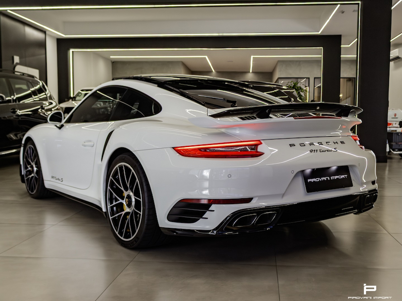 Foto do veículo PORSCHE 911 3.8 24V H6 GASOLINA TURBO S PDK 2019 19.000 KM 1.280.000,00
