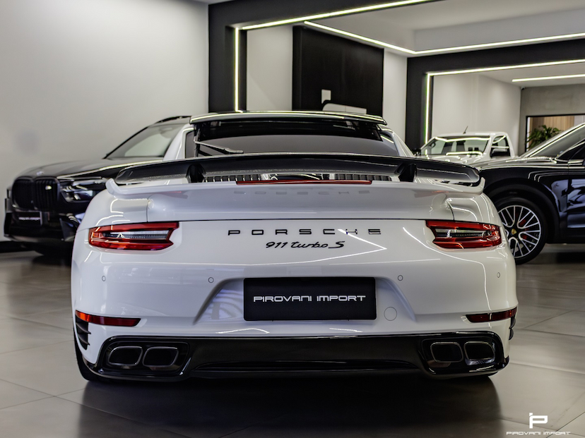 Foto do veículo PORSCHE 911 3.8 24V H6 GASOLINA TURBO S PDK 2019 19.000 KM 1.280.000,00