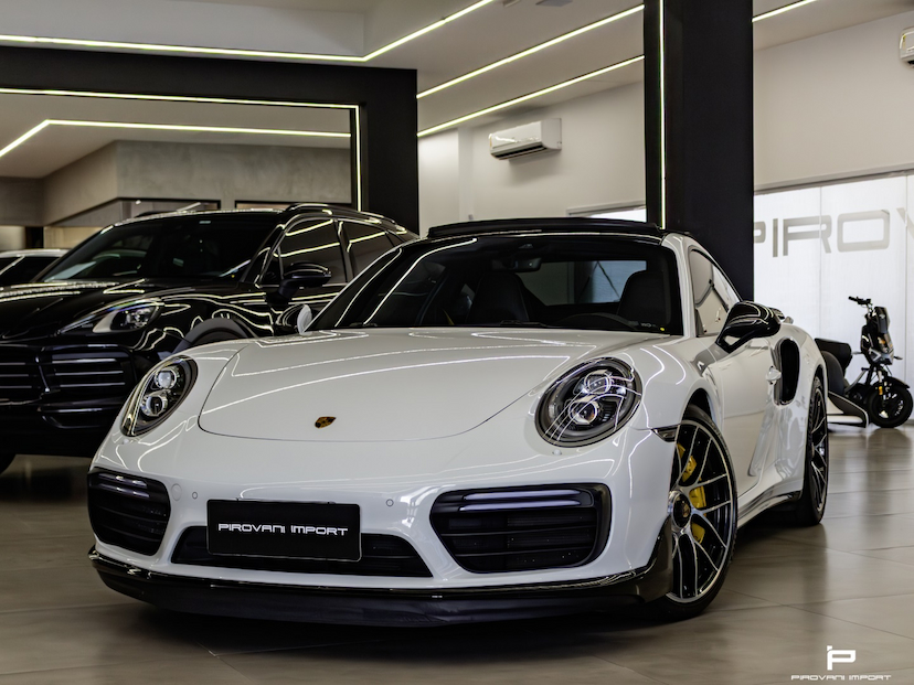 Foto do veículo PORSCHE 911 3.8 24V H6 GASOLINA TURBO S PDK 2019 19.000 KM 1.280.000,00