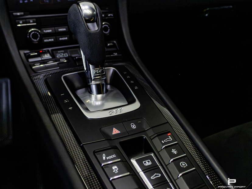 Foto do veículo PORSCHE 911 3.8 24V H6 GASOLINA TURBO S PDK 2019 19.000 KM 1.280.000,00