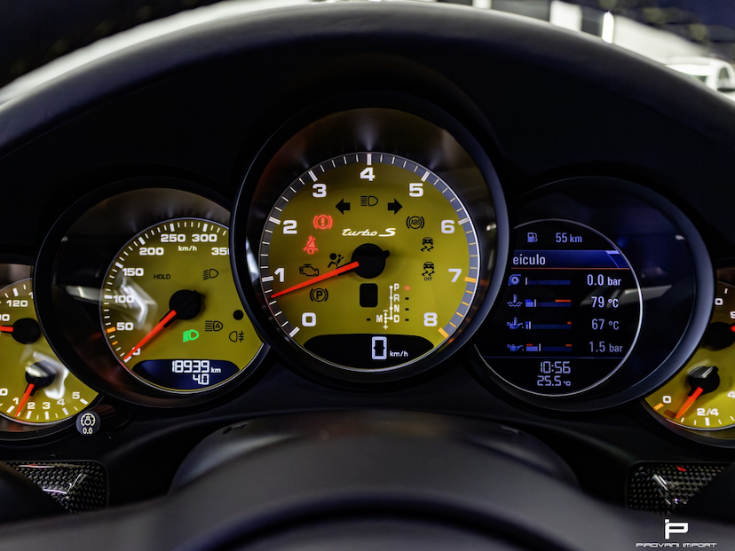 Foto do veículo PORSCHE 911 3.8 24V H6 GASOLINA TURBO S PDK 2019 19.000 KM 1.280.000,00