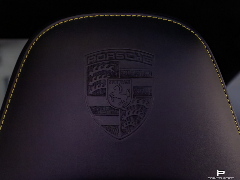 Foto do veículo PORSCHE 911 3.8 24V H6 GASOLINA TURBO S PDK 2019 19.000 KM 1.280.000,00