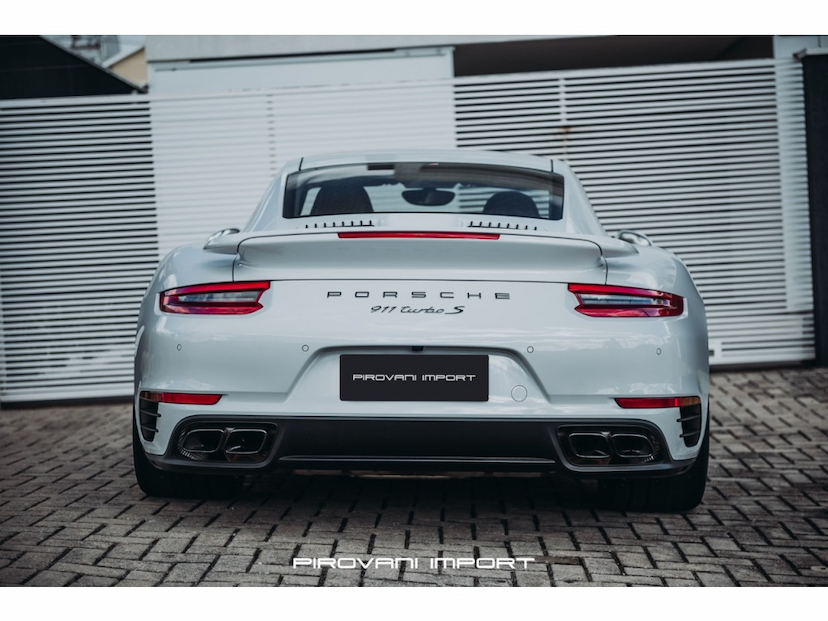 Foto do veículo PORSCHE 911 3.8 24V H6 GASOLINA TURBO S PDK 2018 19.000 KM 1.250.000,00