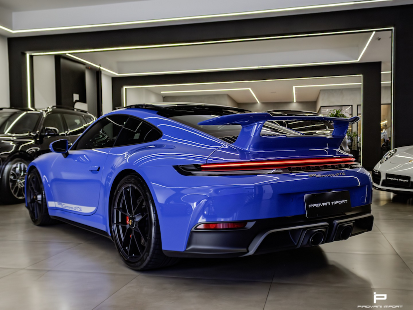 Foto do veículo PORSCHE 911 3.6 24V H6 T-HYBRID CARRERA GTS PDK 2026 1.300 KM 1.380.000,00