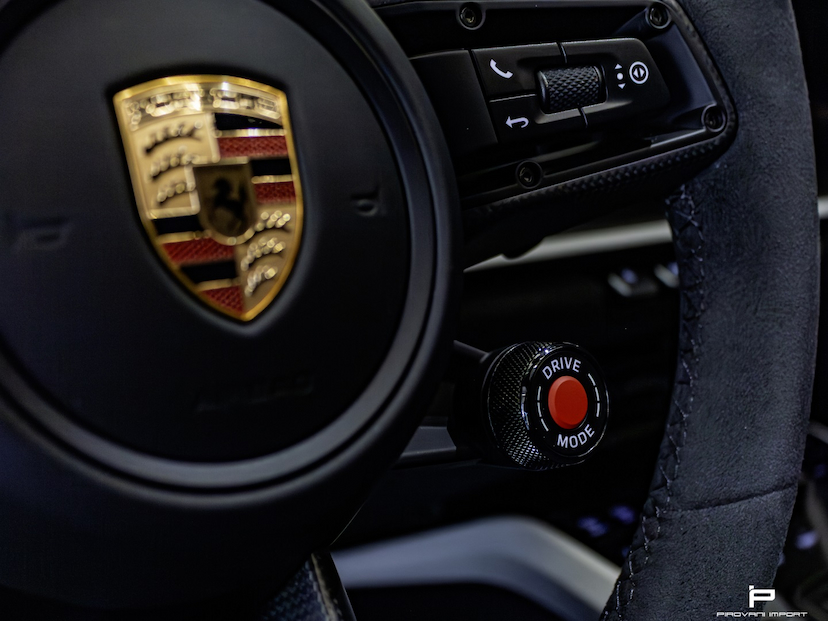 Foto do veículo PORSCHE 911 3.6 24V H6 T-HYBRID CARRERA GTS PDK 2026 1.300 KM 1.380.000,00