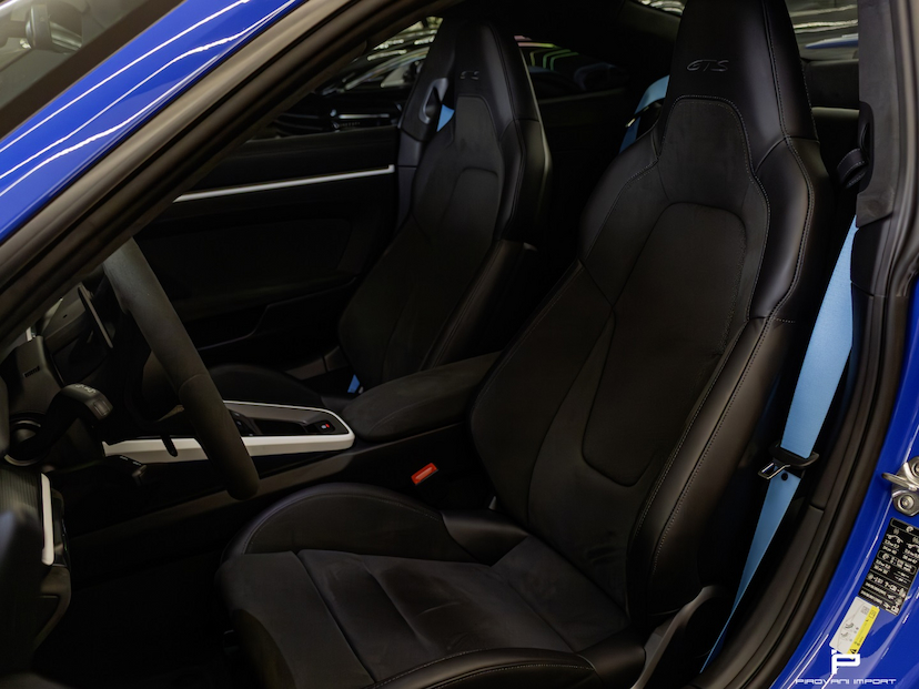 Foto do veículo PORSCHE 911 3.6 24V H6 T-HYBRID CARRERA GTS PDK 2026 1.300 KM 1.380.000,00