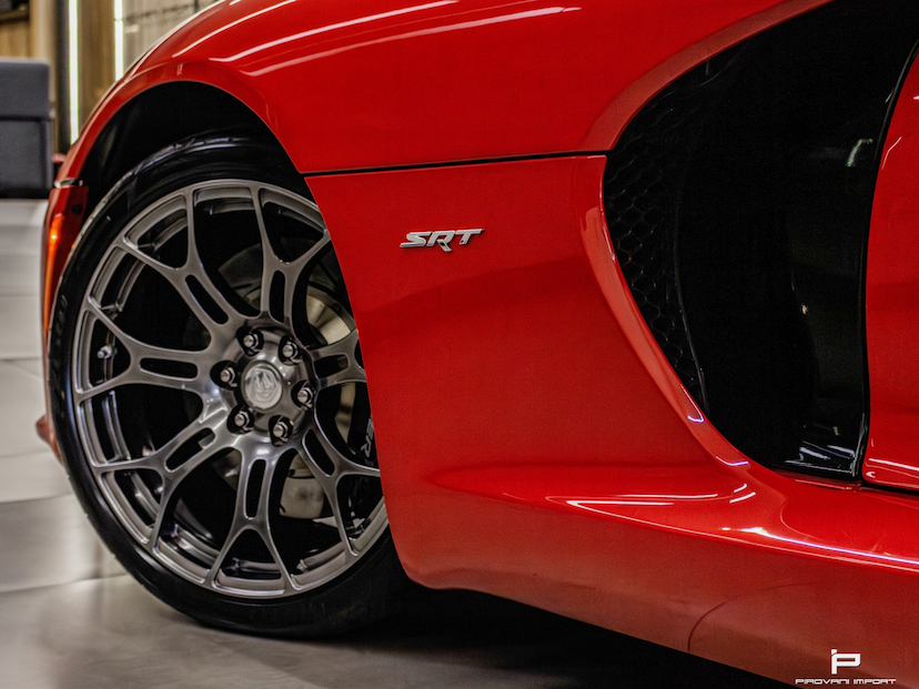Foto do veículo DODGE VIPER 8.4 SRT-10 V10 GASOLINA 2P MANUAL 2013 1.000 KM 3.000.000,00