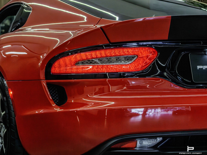 Foto do veículo DODGE VIPER 8.4 SRT-10 V10 GASOLINA 2P MANUAL 2013 1.000 KM 3.000.000,00