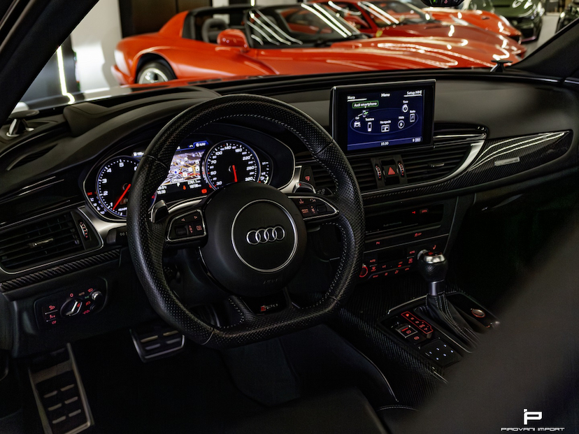 Foto do veículo AUDI RS6 4.0 AVANT V8 32V BI-TURBO GASOLINA 4P TIPTRONIC 2018 14.000 KM 530.000,00