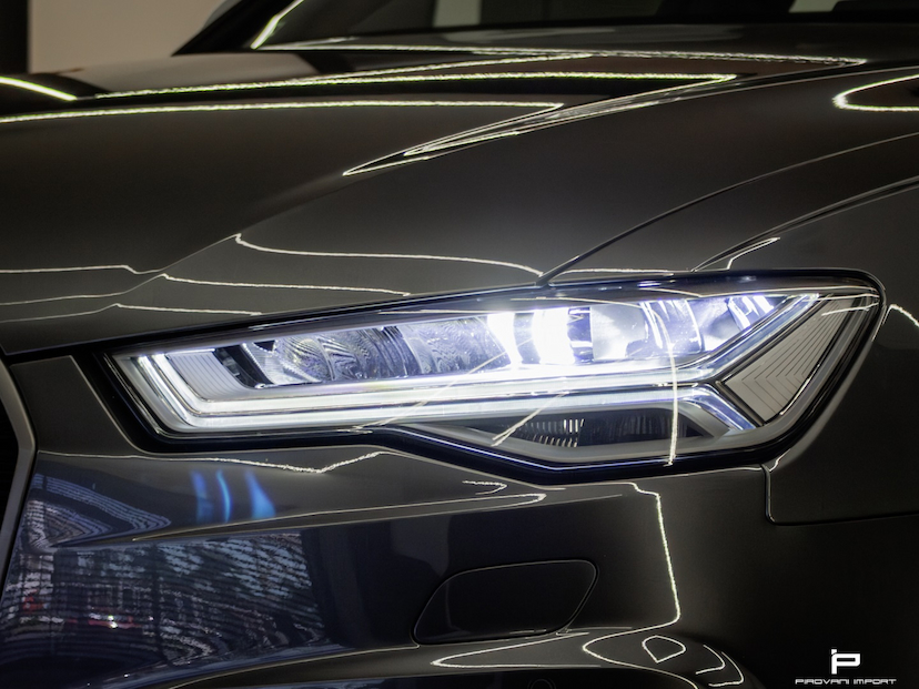 Foto do veículo AUDI RS6 4.0 AVANT V8 32V BI-TURBO GASOLINA 4P TIPTRONIC 2018 14.000 KM 530.000,00